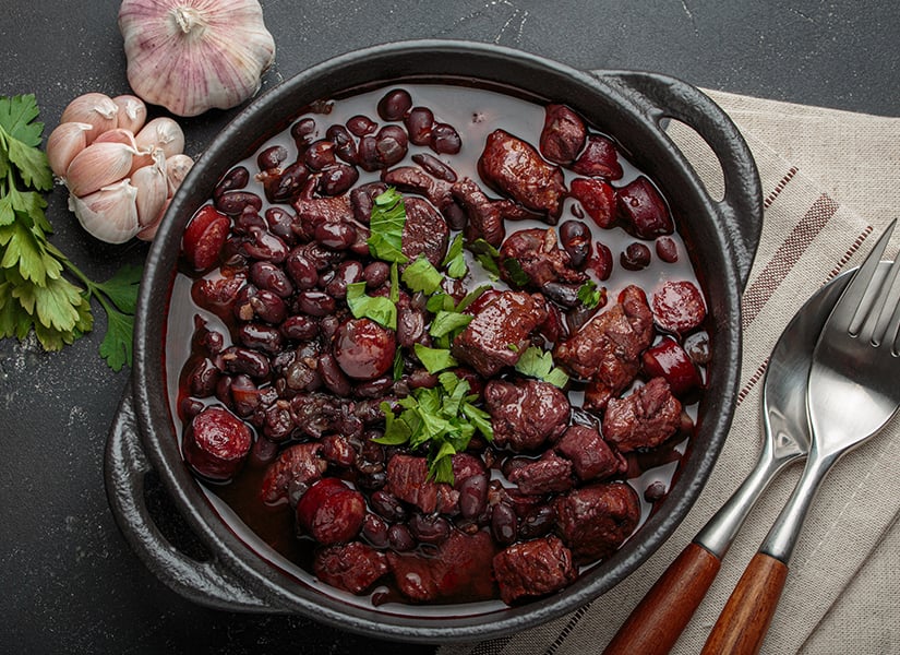 brezilya yemekleri feijoada rio karnavalında ne yenir